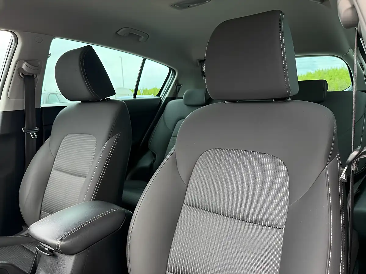 Used 2019 Kia Sportage 2 Phantom Black - Interior and Exterior details 19