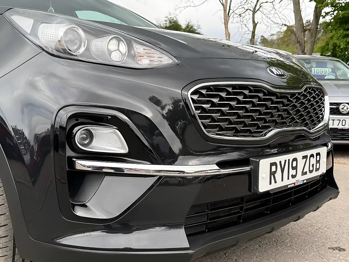 Used 2019 Kia Sportage 2 Phantom Black - Interior and Exterior details 8