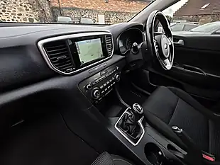 Used 2019 Kia Sportage 2 Red - Interior and Exterior details 11