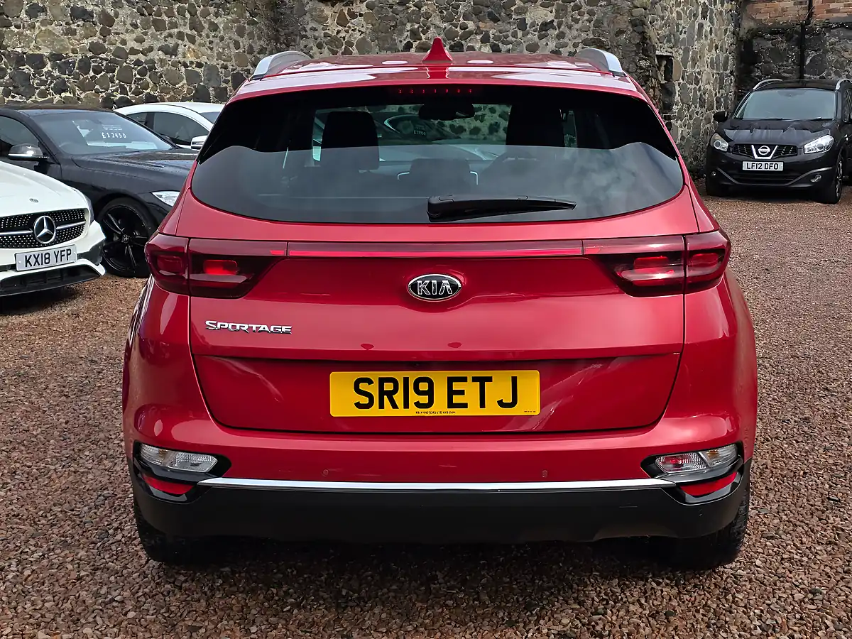 Used 2019 Kia Sportage 2 Red - Interior and Exterior details 17