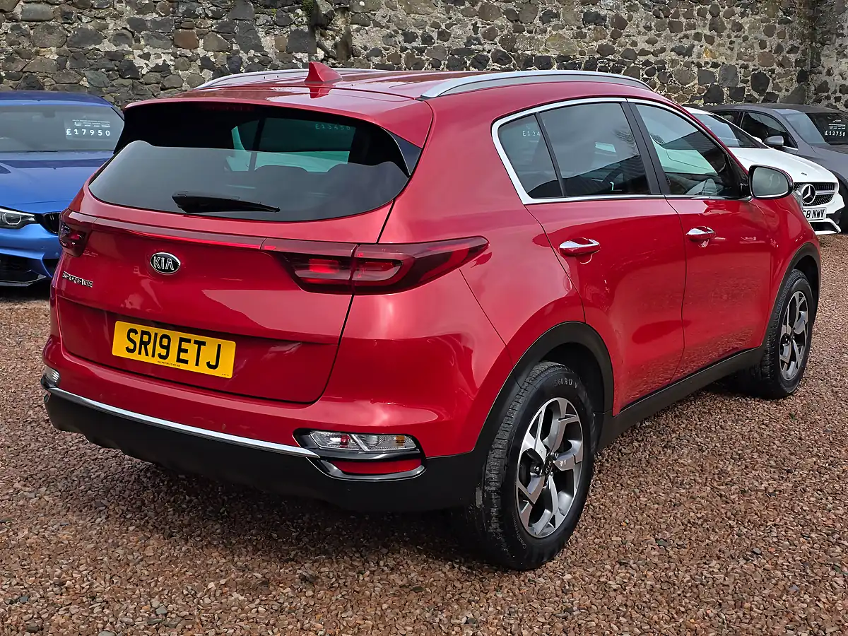 Used 2019 Kia Sportage 2 Red - Interior and Exterior details 18