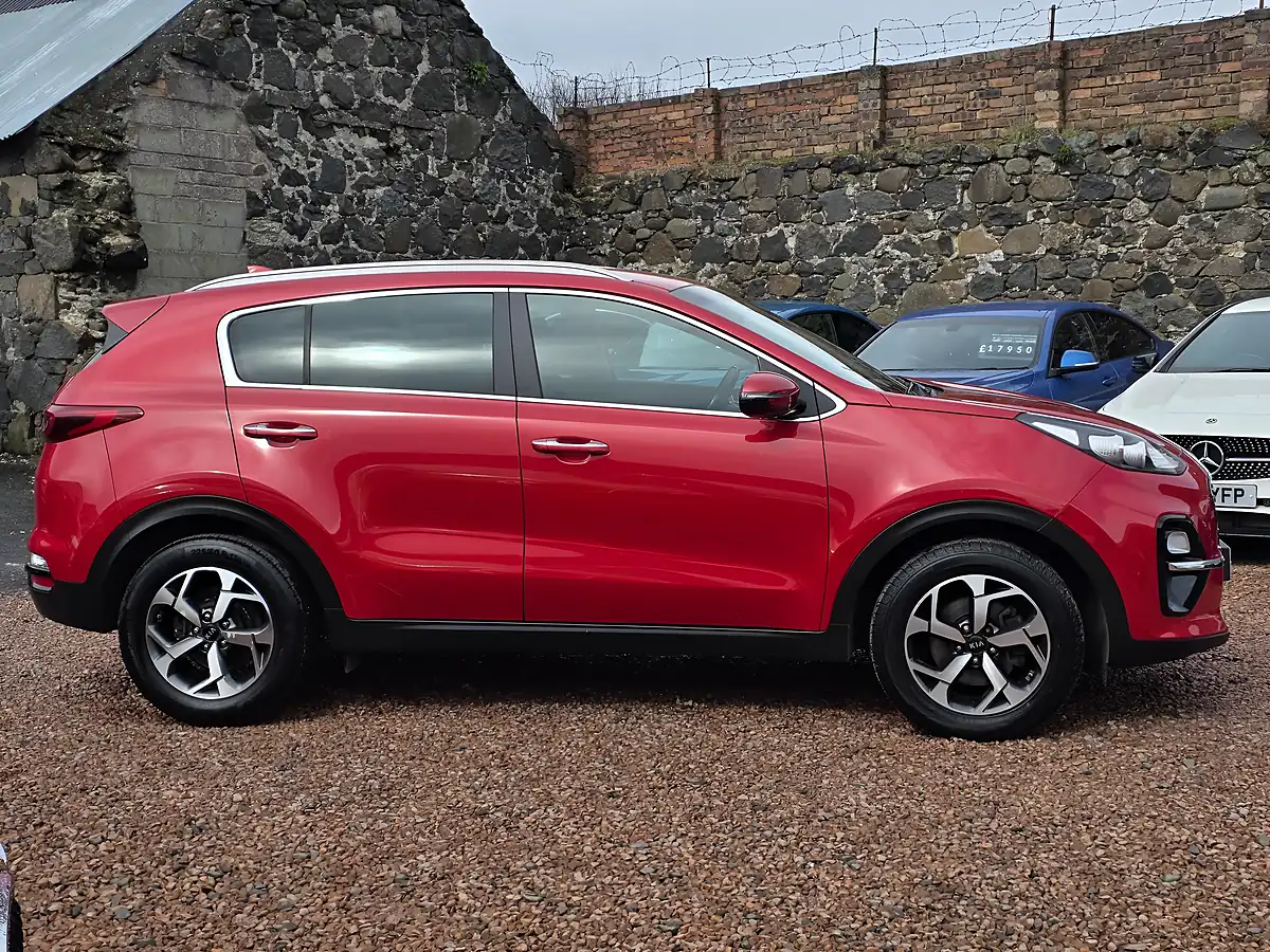 Used 2019 Kia Sportage 2 Red - Interior and Exterior details 19