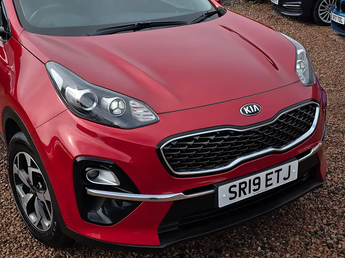 Used 2019 Kia Sportage 2 Red - Interior and Exterior details 2