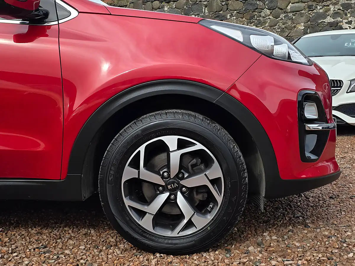 Used 2019 Kia Sportage 2 Red - Interior and Exterior details 20