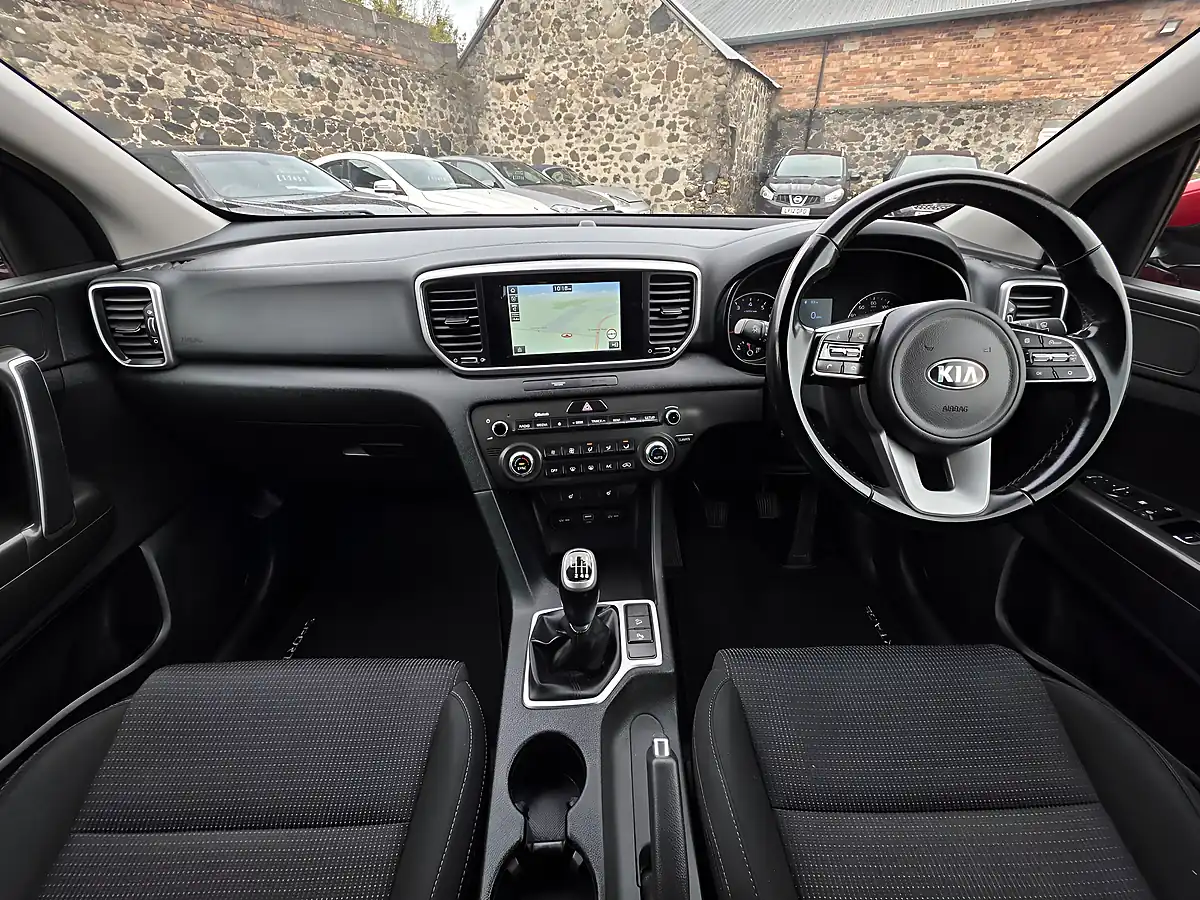 Used 2019 Kia Sportage 2 Red - Interior and Exterior details 7