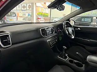 Used 2019 Kia Sportage 2 Red - Interior and Exterior details 11