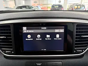 Used 2019 Kia Sportage 2 Red - Interior and Exterior details 18
