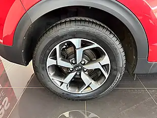 Used 2019 Kia Sportage 2 Red - Interior and Exterior details 3