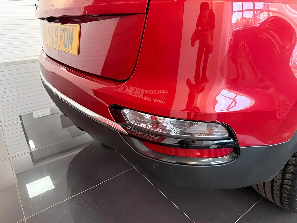 Used 2019 Kia Sportage 2 Red - Interior and Exterior details 8