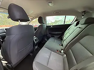 Used 2019 Kia Sportage 2 Red - Interior and Exterior details 15