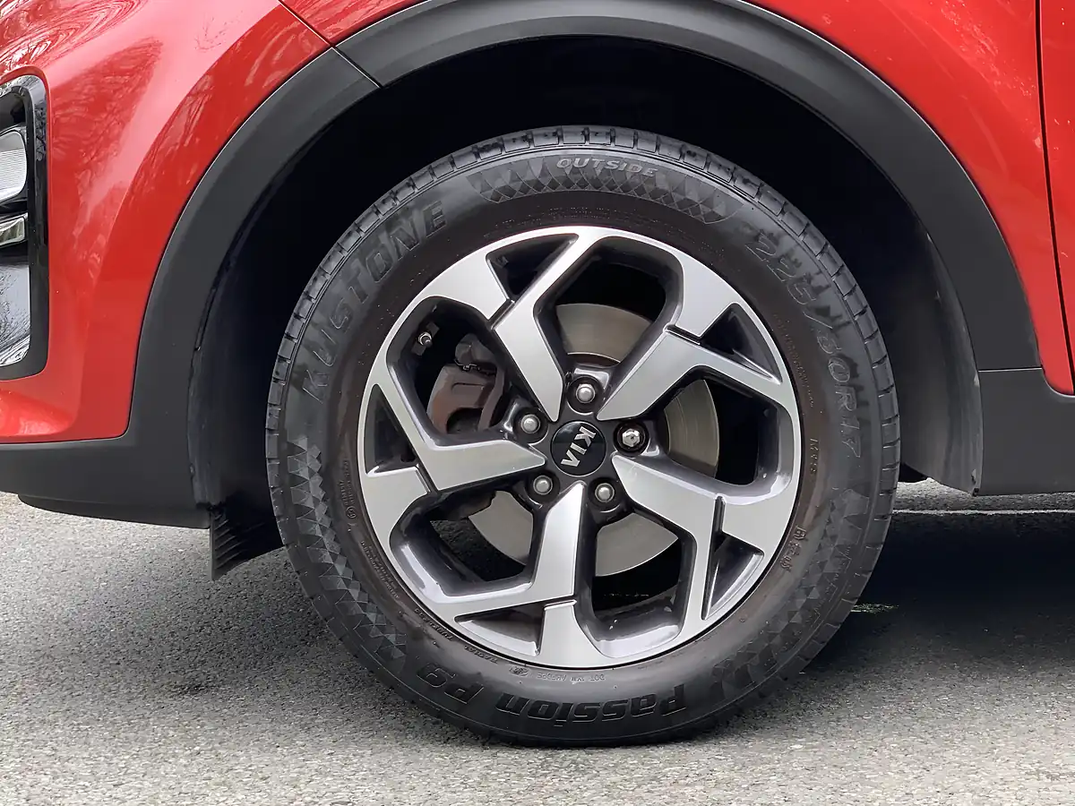 Used 2019 Kia Sportage 2 Red - Interior and Exterior details 10