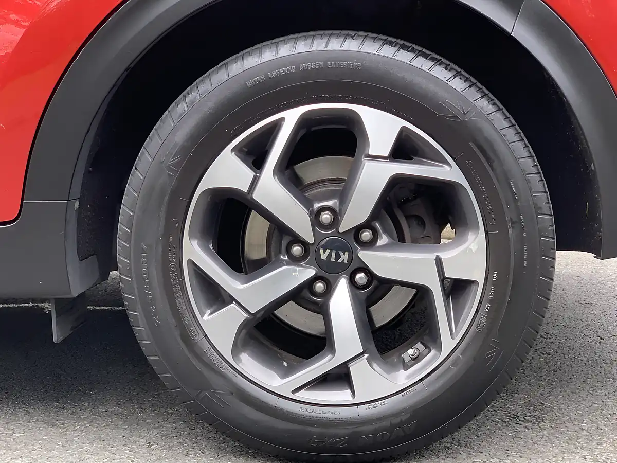 Used 2019 Kia Sportage 2 Red - Interior and Exterior details 11