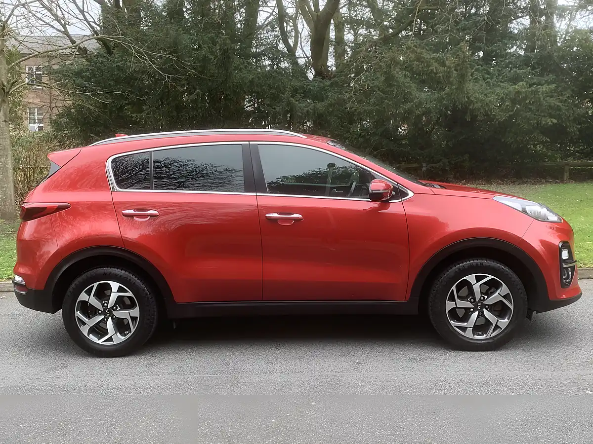 Used 2019 Kia Sportage 2 Red - Interior and Exterior details 2