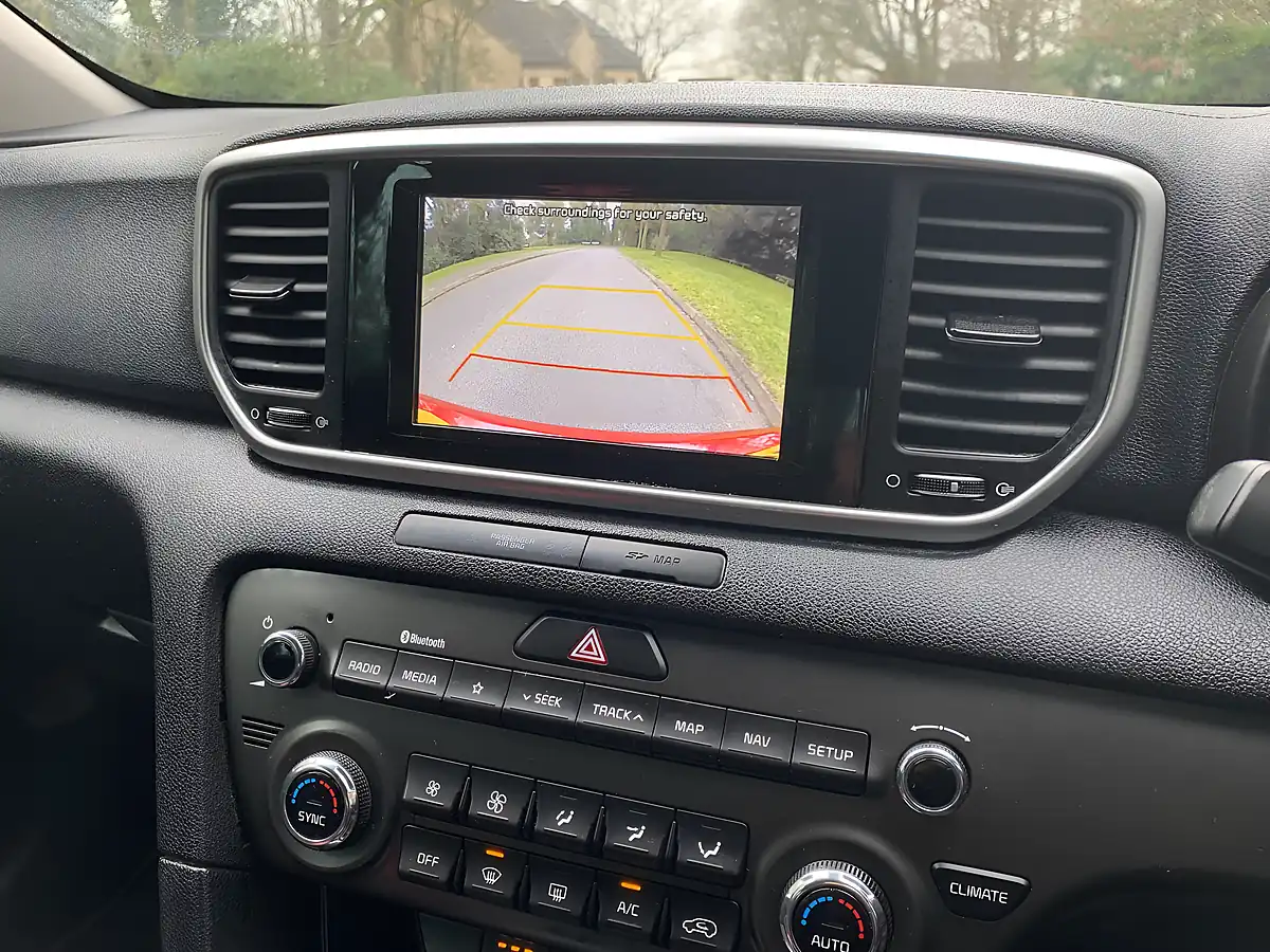 Used 2019 Kia Sportage 2 Red - Interior and Exterior details 20