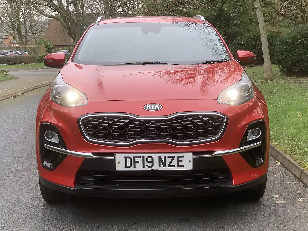Used 2019 Kia Sportage 2 Red - Interior and Exterior details 8
