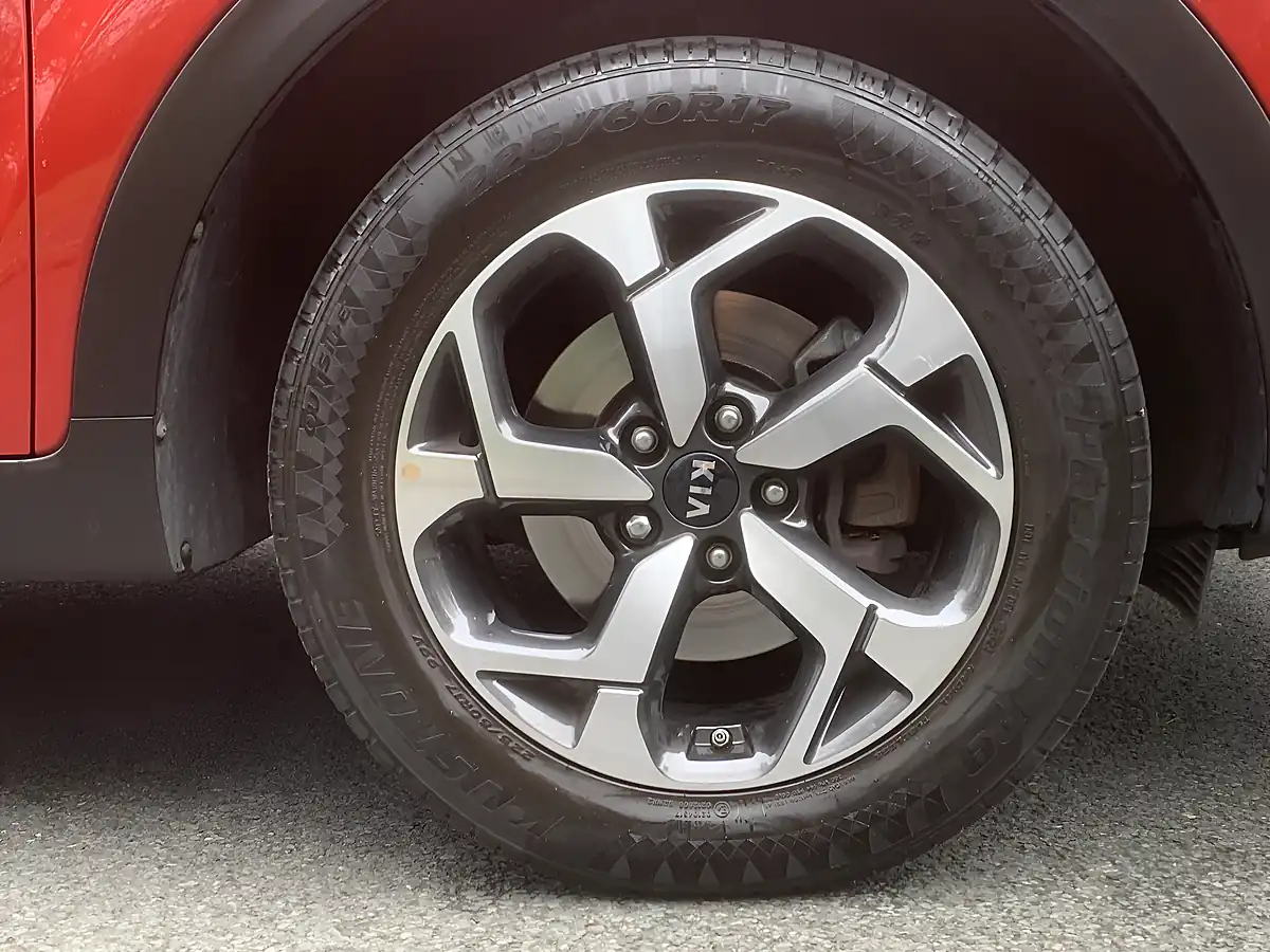 Used 2019 Kia Sportage 2 Red - Interior and Exterior details 9