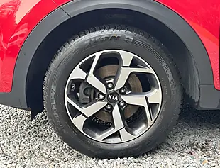 Used 2019 Kia Sportage 2 Red - Interior and Exterior details 9