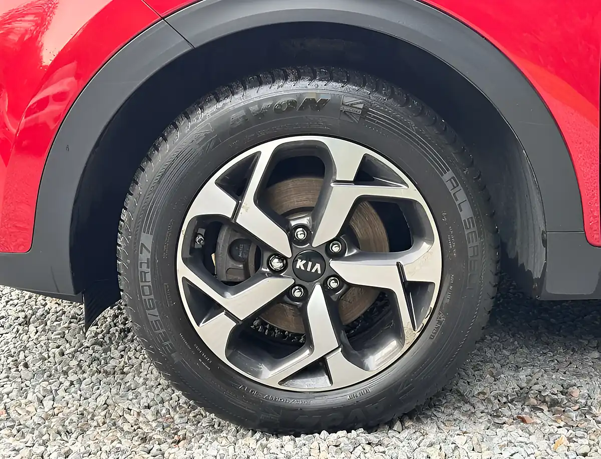 Used 2019 Kia Sportage 2 Red - Interior and Exterior details 9