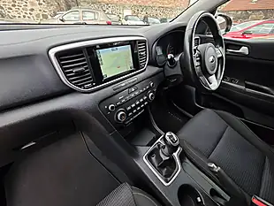 Used 2019 Kia Sportage 2 Silver Frost Metallic - Interior and Exterior details 11