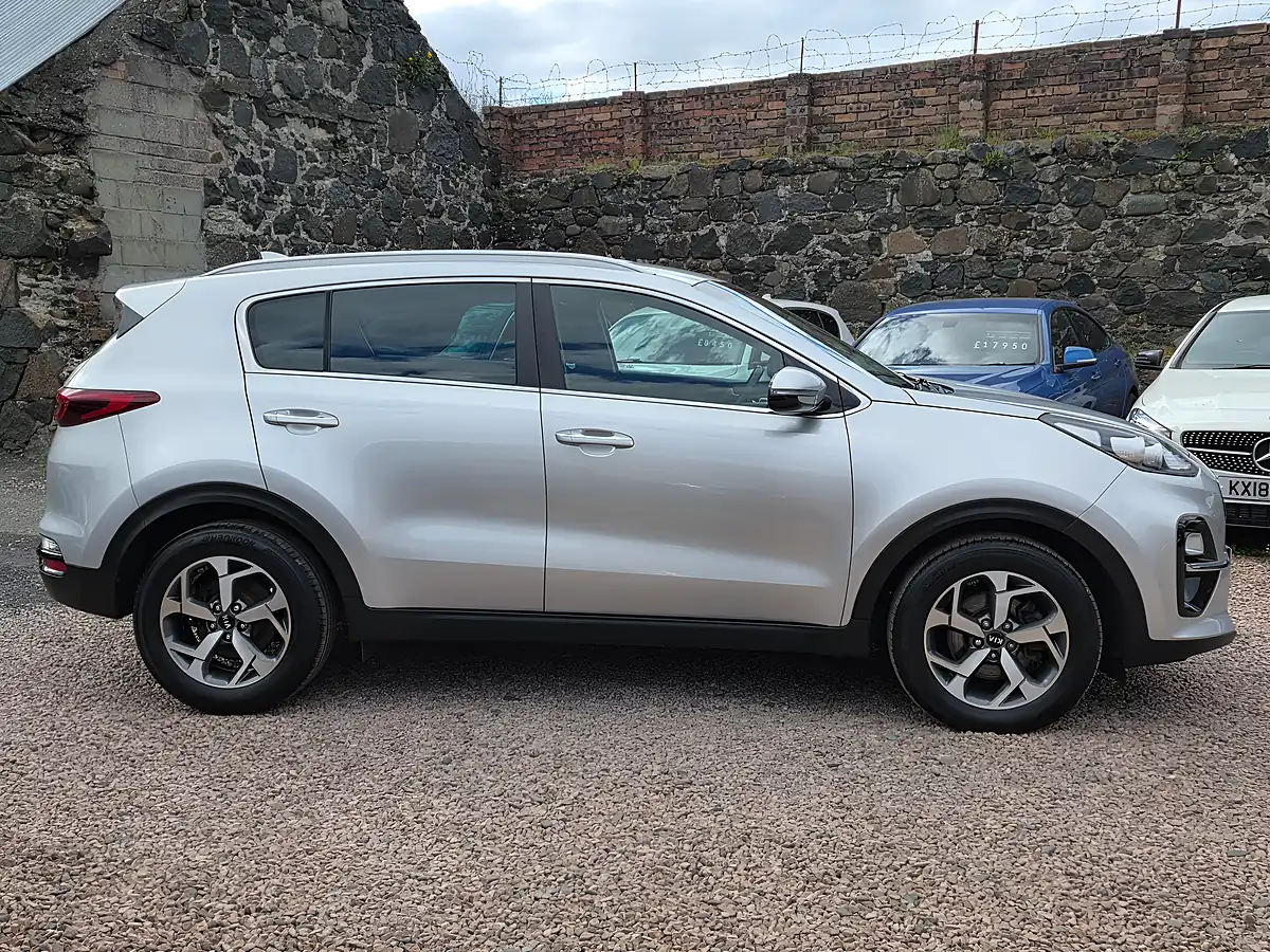 Used 2019 Kia Sportage 2 Silver Frost Metallic - Interior and Exterior details 19