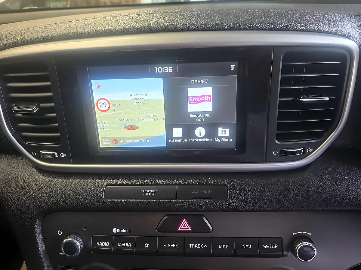 Used 2019 Kia Sportage 2 Silver - Interior and Exterior details 20