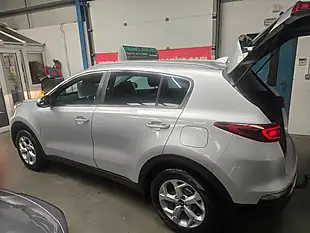 Used 2019 Kia Sportage 2 Silver - Interior and Exterior details 5