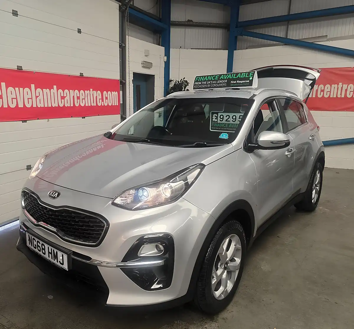 Used 2019 Kia Sportage 2 Silver - Interior and Exterior details 6
