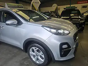 Used 2019 Kia Sportage 2 Silver - Interior and Exterior details 8