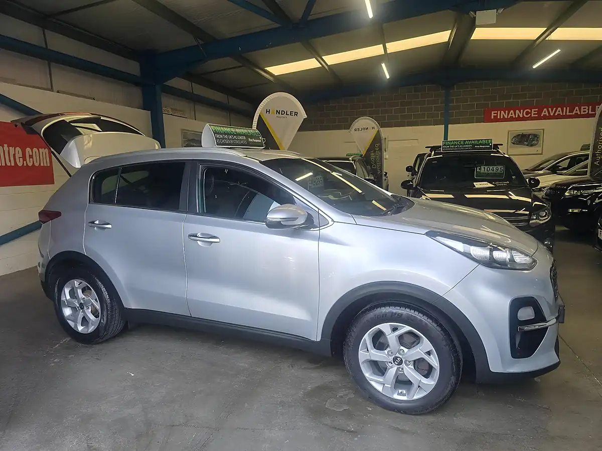 Used 2019 Kia Sportage 2 Silver - Interior and Exterior details 9