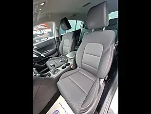 Used 2019 Kia Sportage 2 Silver - Interior and Exterior details 16