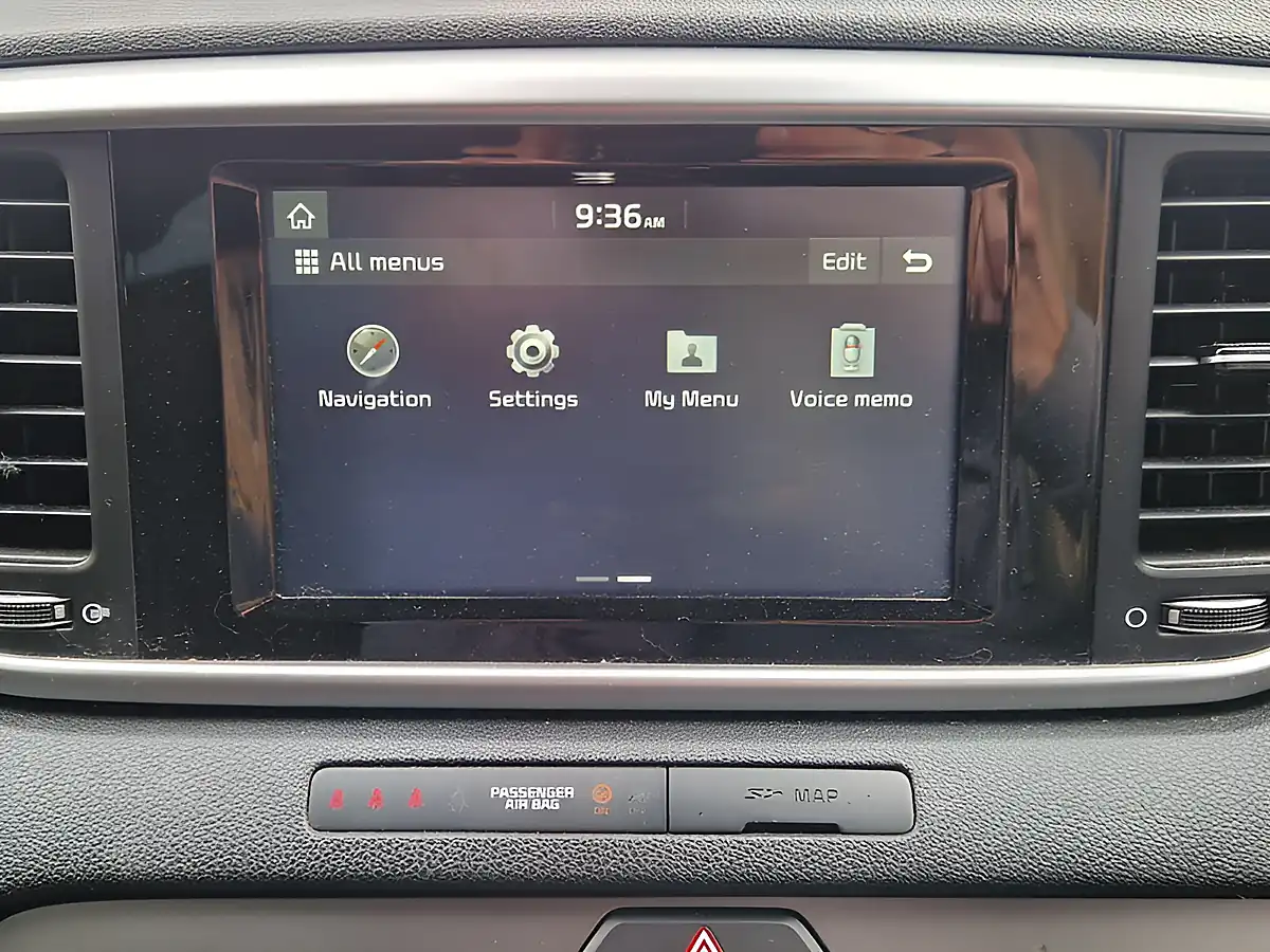 Used 2019 Kia Sportage 2 Silver - Interior and Exterior details 20