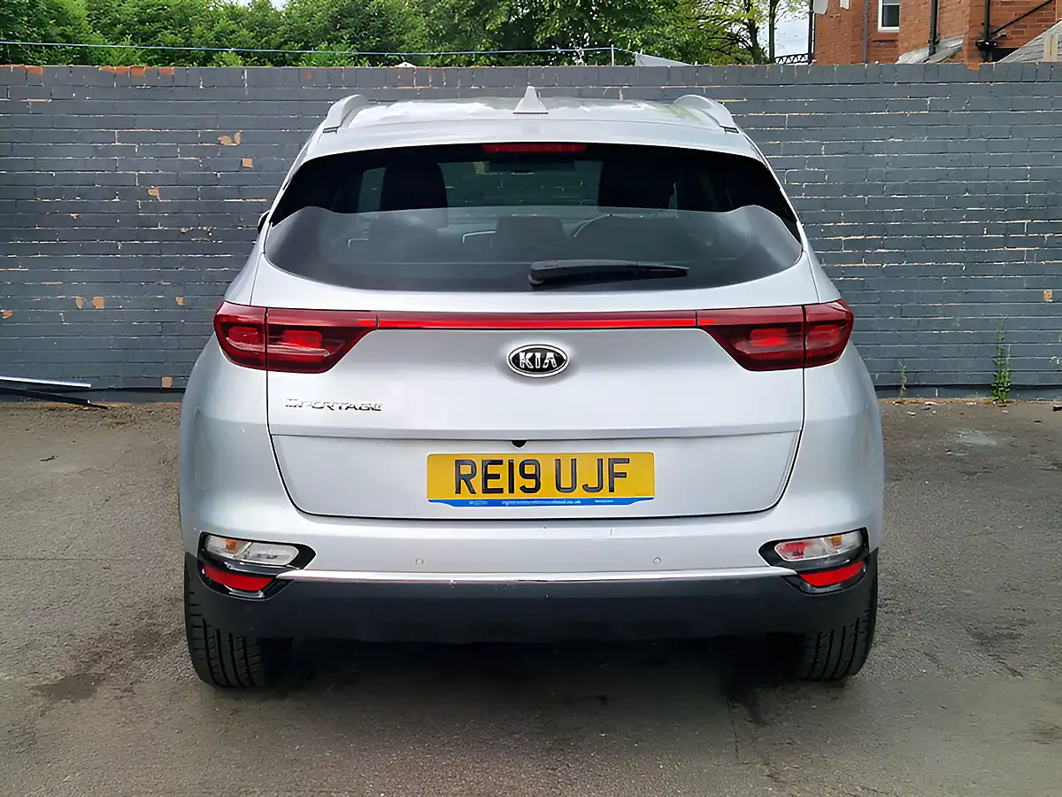 Used 2019 Kia Sportage 2 Silver - Interior and Exterior details 9