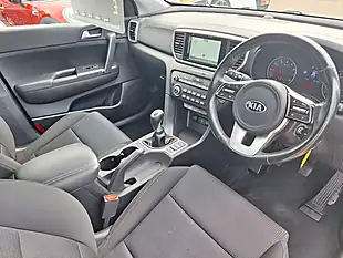 Used 2019 Kia Sportage 2 White - Interior and Exterior details 11