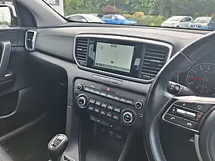 Used 2019 Kia Sportage 2 White - Interior and Exterior details 14