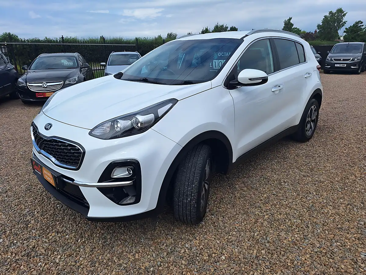Used 2019 Kia Sportage 2 White - Interior and Exterior details 3