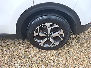 Used 2019 Kia Sportage 2 White - Interior and Exterior details 6
