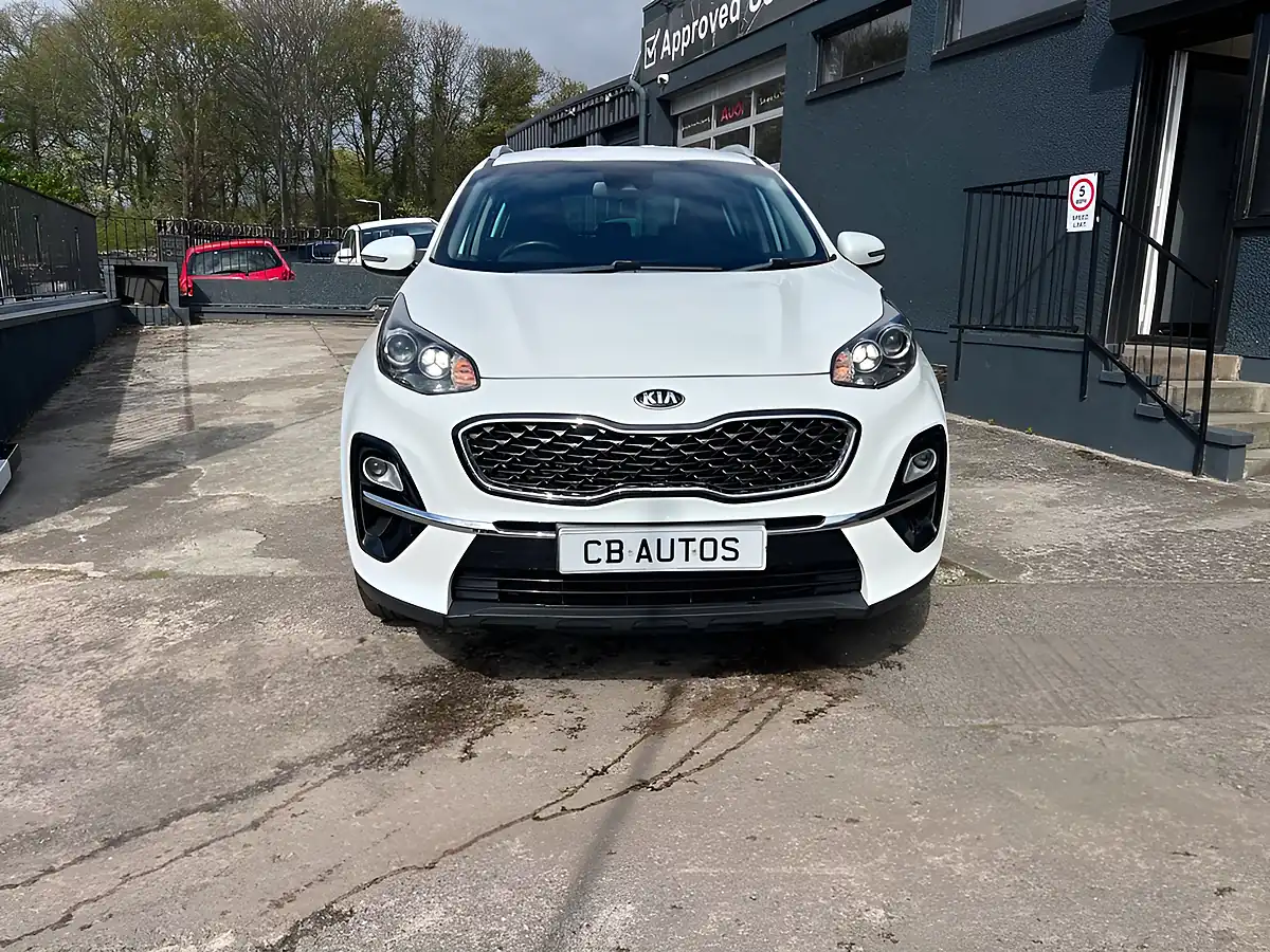 Used 2019 Kia Sportage 2 White - Interior and Exterior details 2