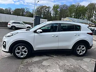 Used 2019 Kia Sportage 2 White - Interior and Exterior details 8