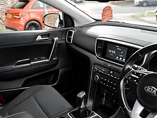 Used 2019 Kia Sportage 2 White - Interior and Exterior details 10