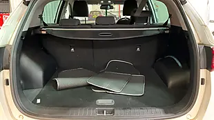 Used 2019 Kia Sportage 2 White - Interior and Exterior details 12