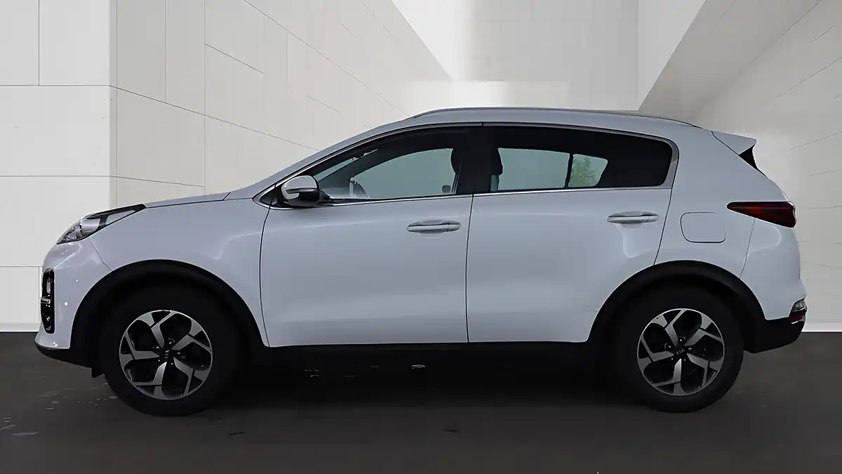Used 2019 Kia Sportage 2 White - Interior and Exterior details 6