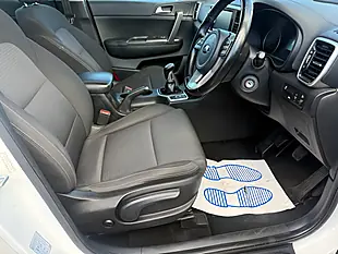 Used 2019 Kia Sportage 2 White - Interior and Exterior details 13