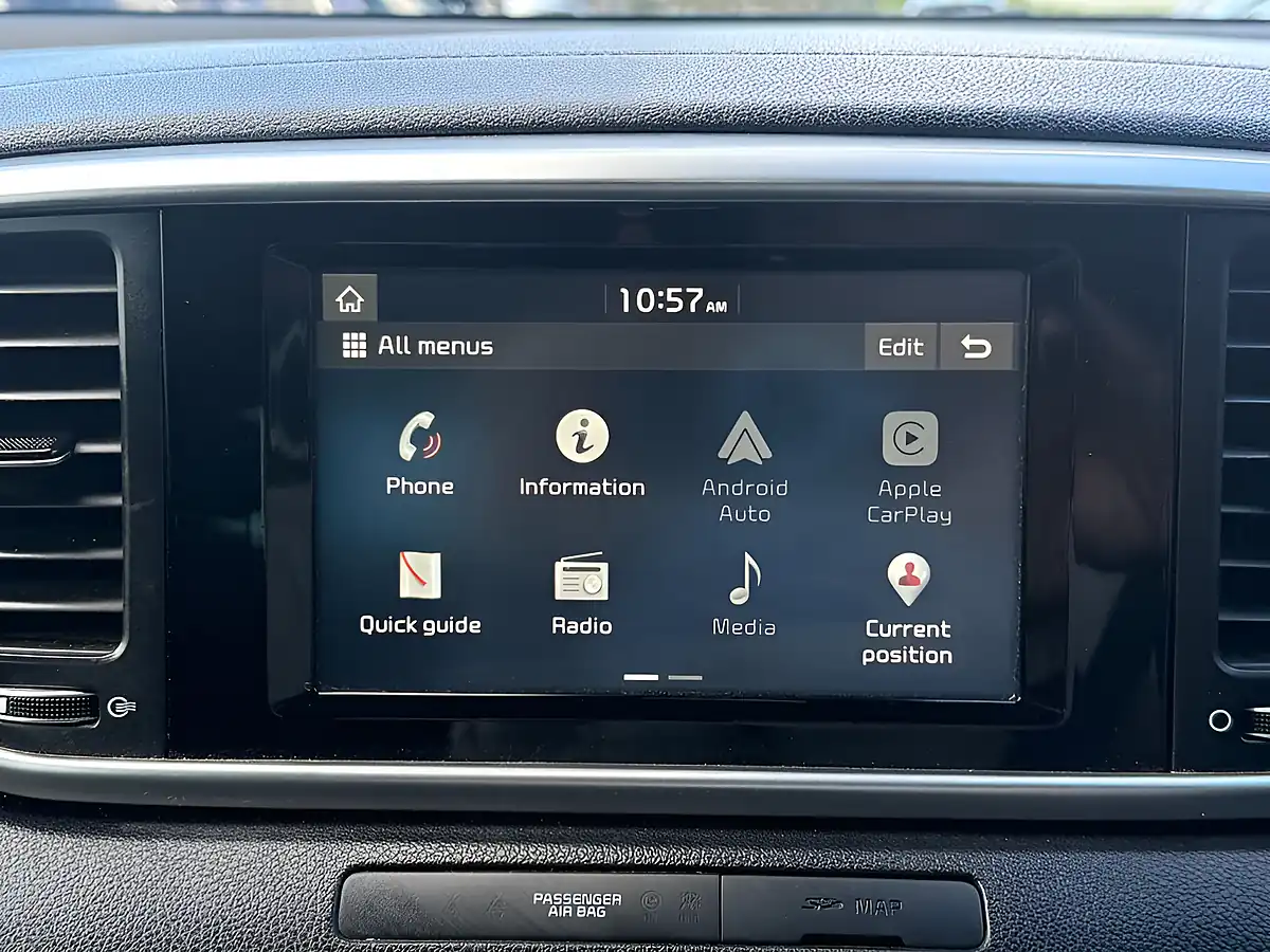 Used 2019 Kia Sportage 2 White - Interior and Exterior details 16