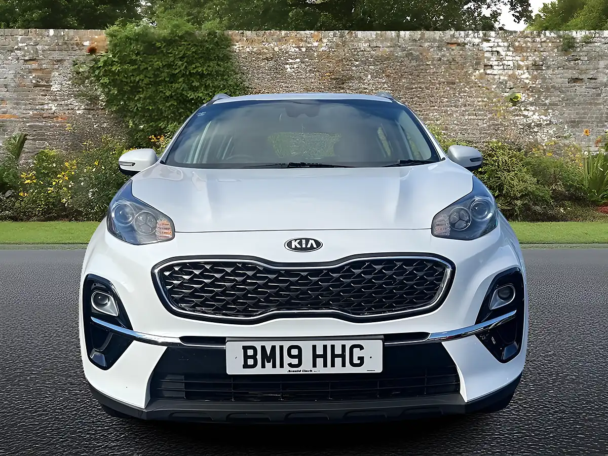 Used 2019 Kia Sportage 2 White - Interior and Exterior details 3