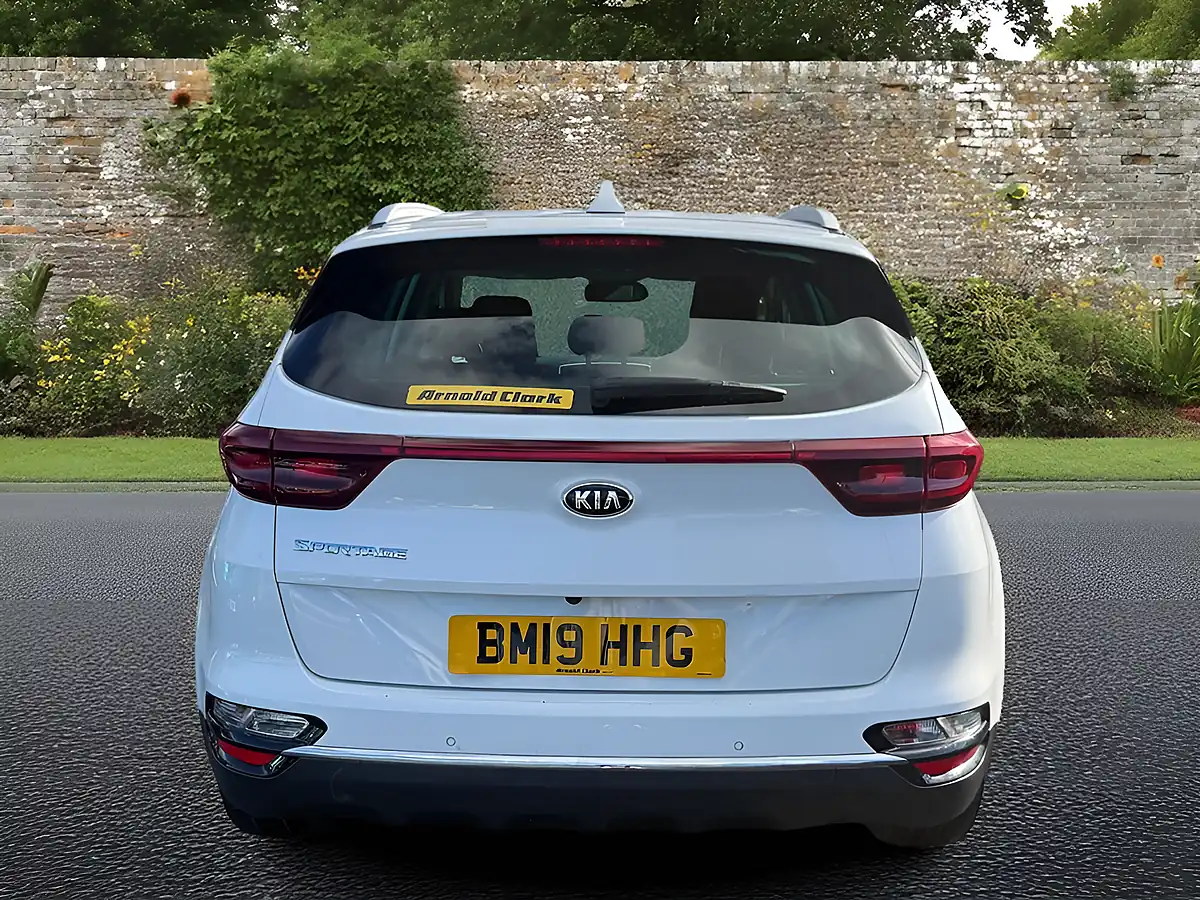Used 2019 Kia Sportage 2 White - Interior and Exterior details 7