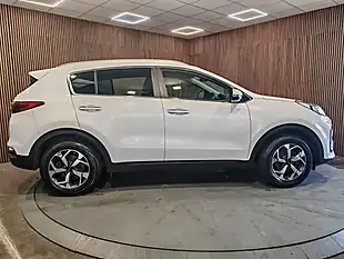 Used 2019 Kia Sportage 2 White - Interior and Exterior details 19