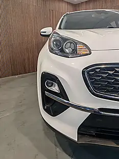 Used 2019 Kia Sportage 2 White - Interior and Exterior details 2