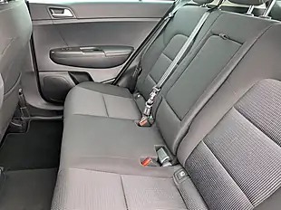 Used 2019 Kia Sportage 2 White - Interior and Exterior details 17