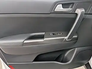 Used 2019 Kia Sportage 2 White - Interior and Exterior details 20