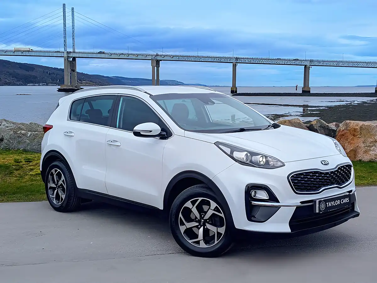 Used 2019 Kia Sportage 2 White - Interior and Exterior details 3